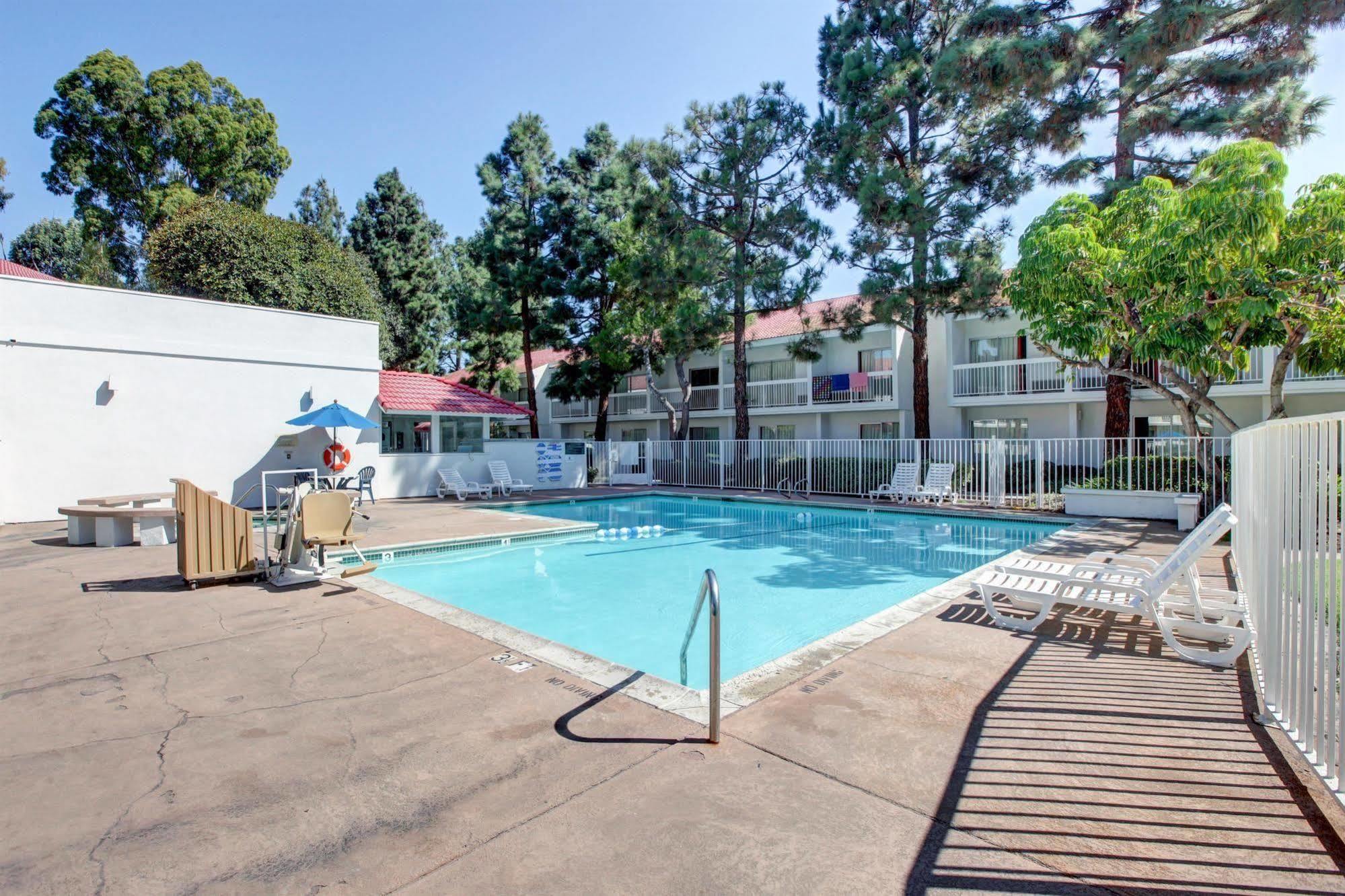 Motel 6-Santa Ana, Ca - Irvine - Orange County Airport Exterior foto