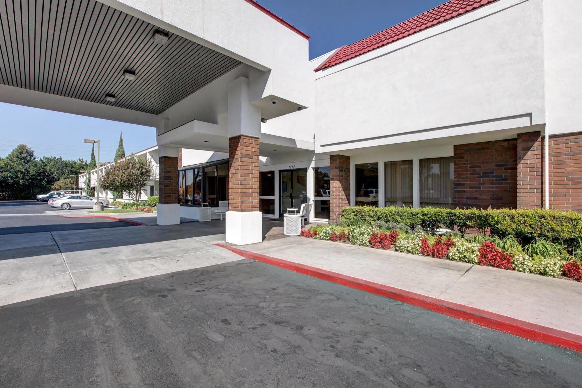 Motel 6-Santa Ana, Ca - Irvine - Orange County Airport Exterior foto